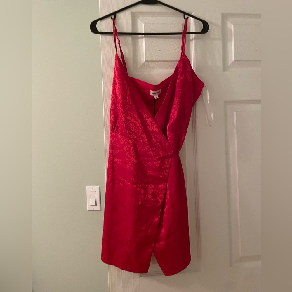 REVOLVE Superdown Lamiae wrap dress - Picture 2 of 3